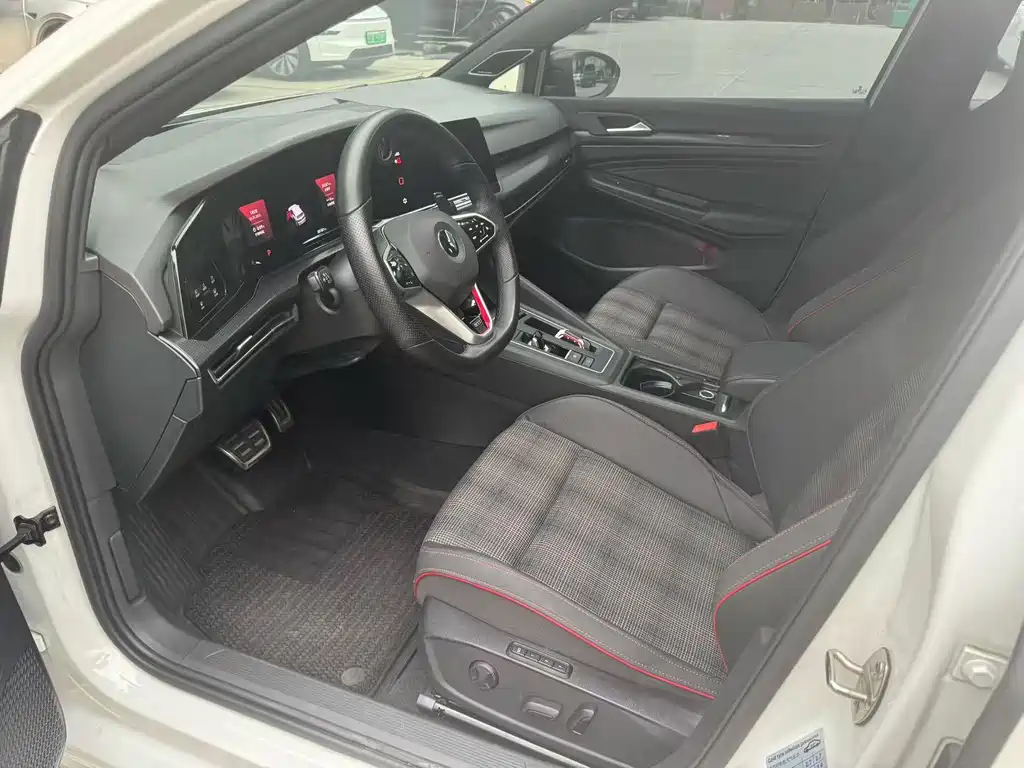 Volkswagen Golf GTI 2022