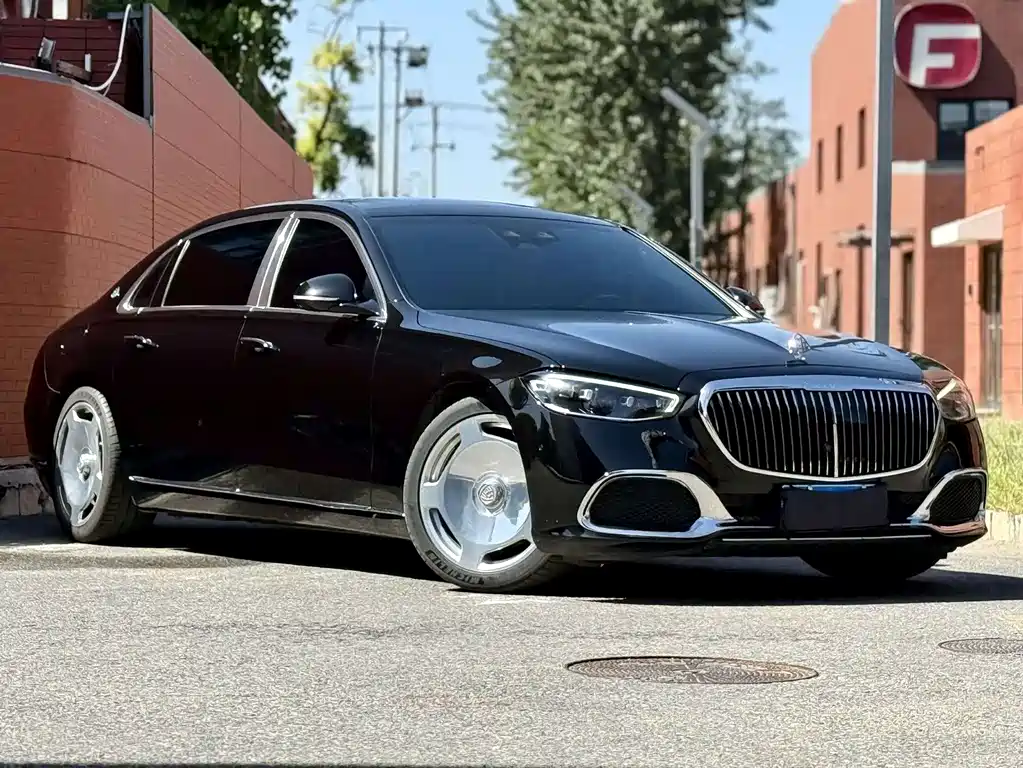 Mercedes-Benz Maybach S-Класс 2022
