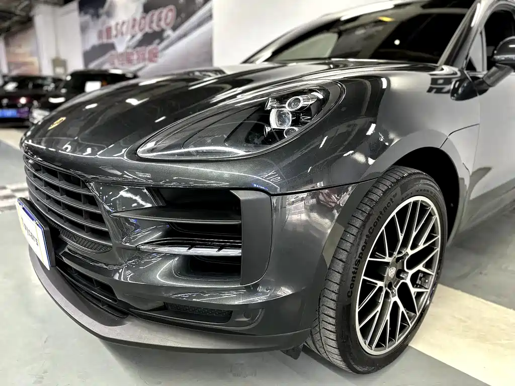 Porsche Macan 2021