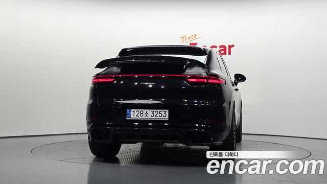 Porsche Cayenne 2021