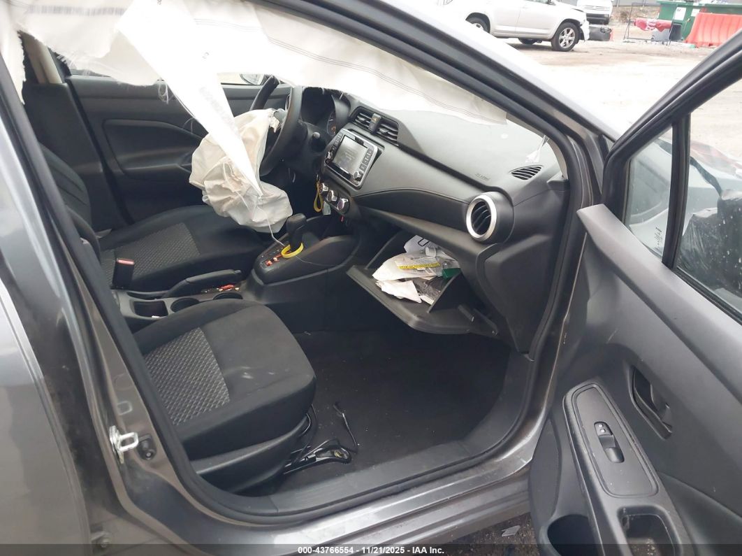 Nissan Versa 2023