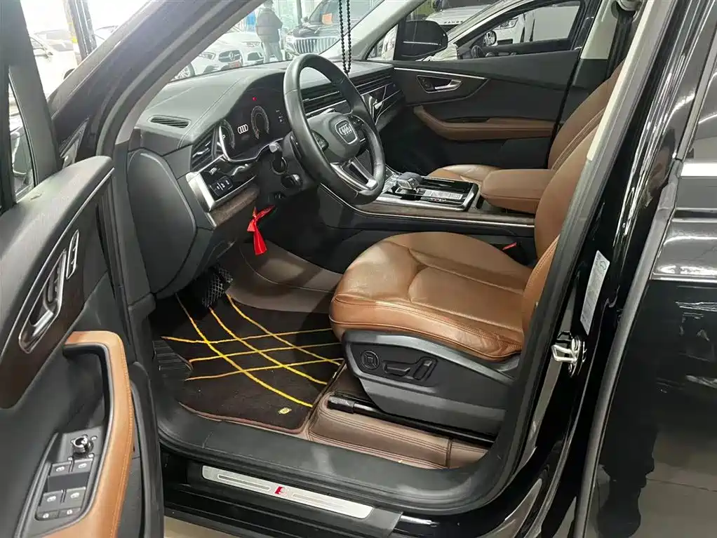 Audi Q7 2024