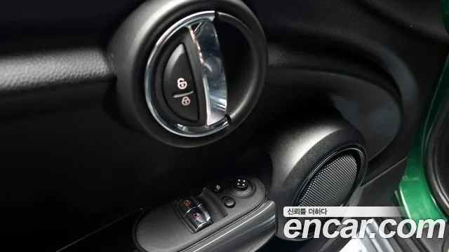 Mini COOPER 2020