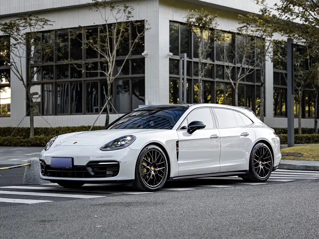 Porsche Panamera 2022