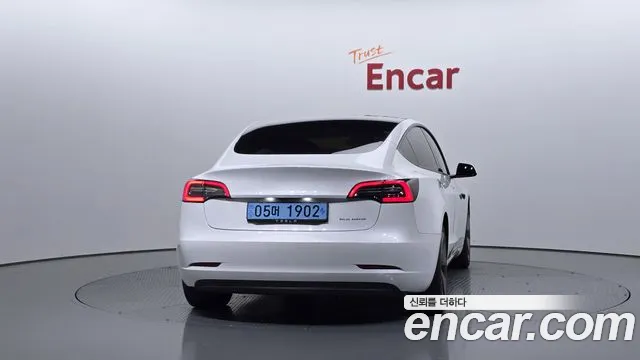 Tesla Model 3 2021