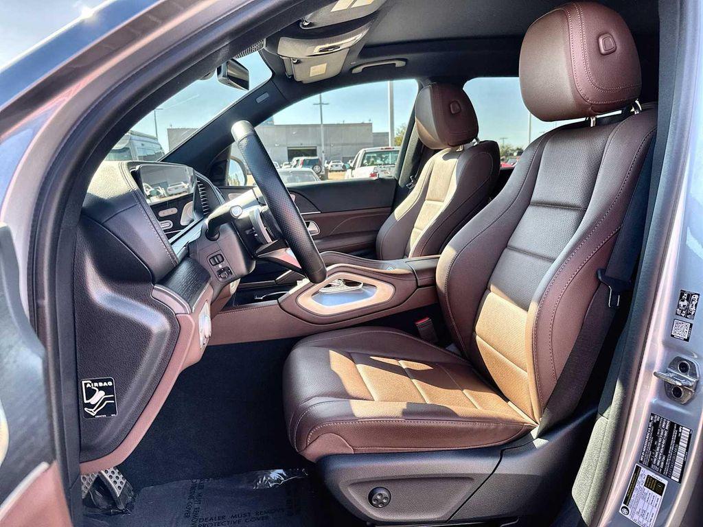 Mercedes-Benz GLS 450 2025