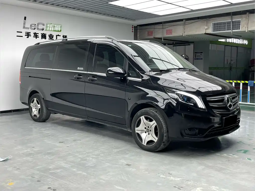 Mercedes-Benz Vito 2024