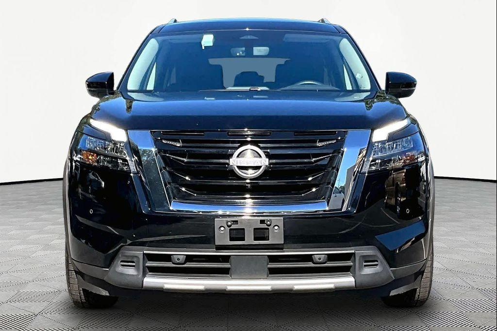 Nissan Pathfinder 2025