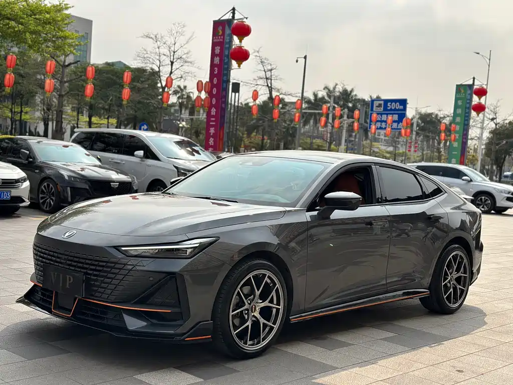 Changan UNI-V 2023