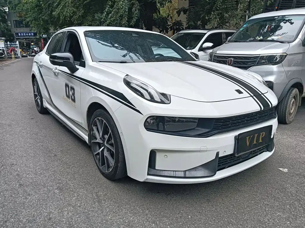 Lynk & Co 03 2020