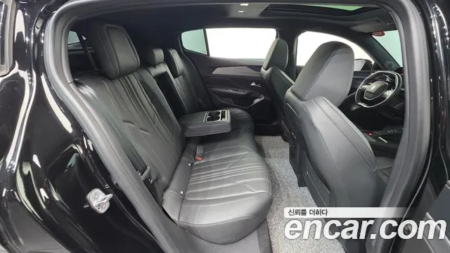 Peugeot 408 2023