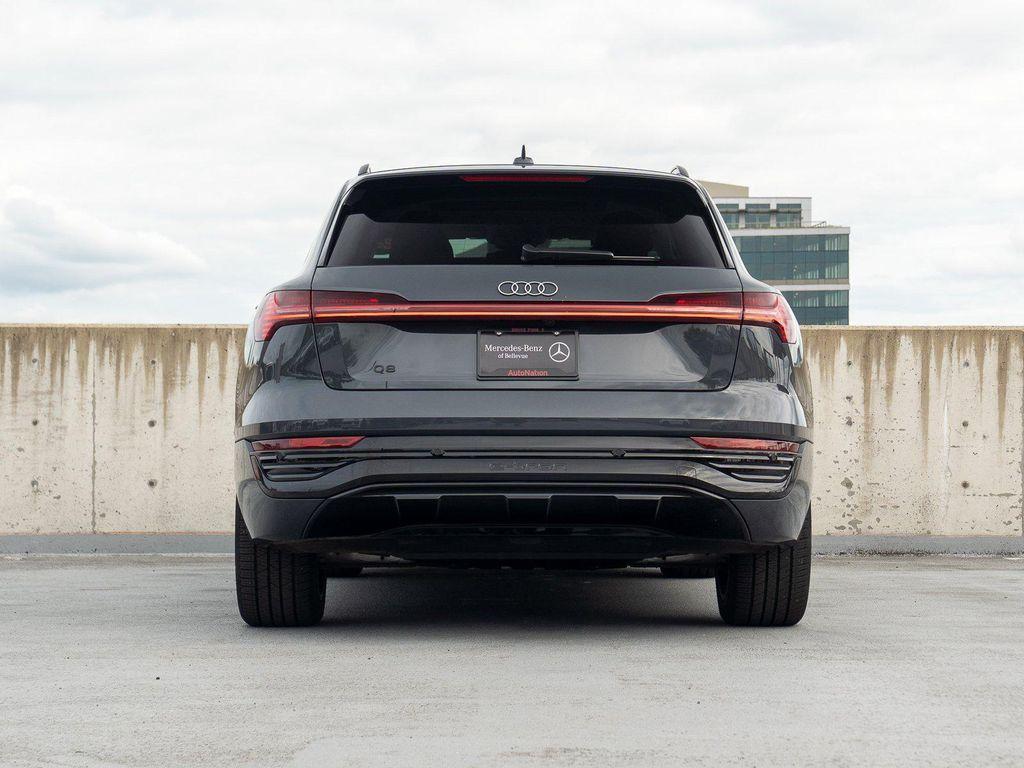 Audi Q8 e-tron 2024