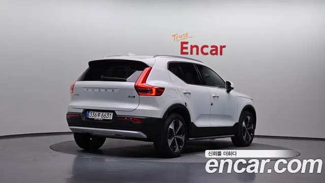 Volvo XC40 2023