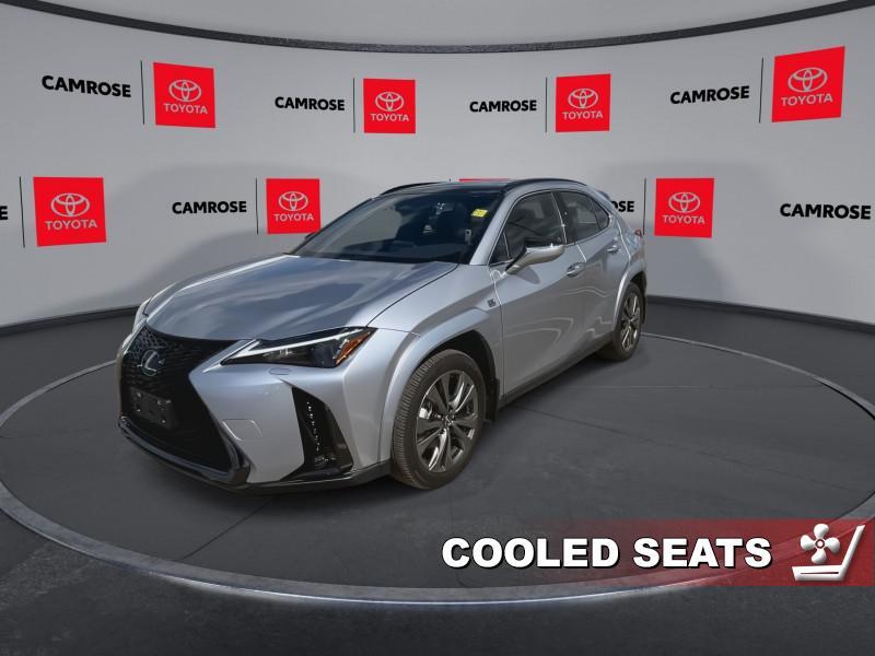 Lexus UX 2025