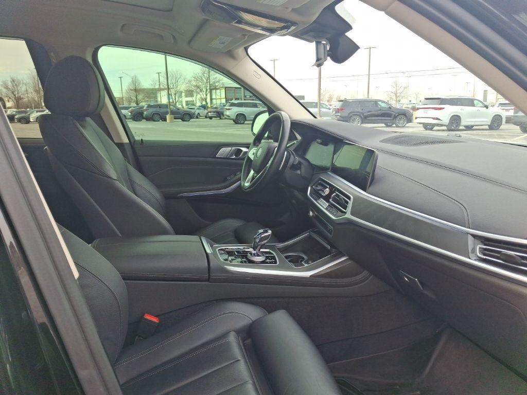 BMW X7 2022