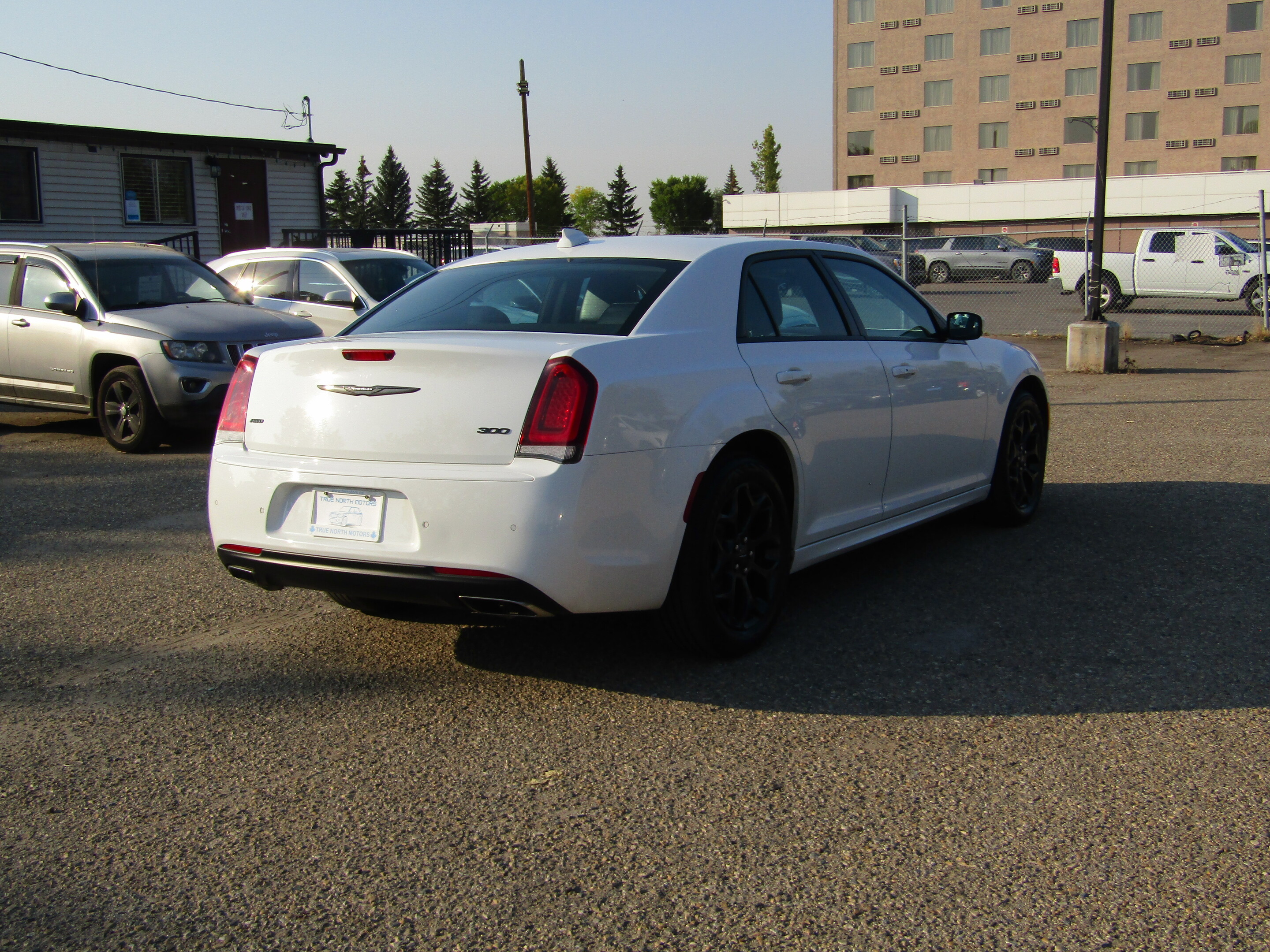 Chrysler 300 2023