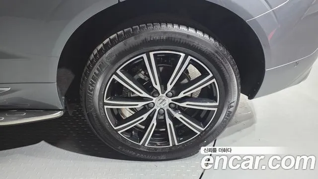 Volvo XC60 2021