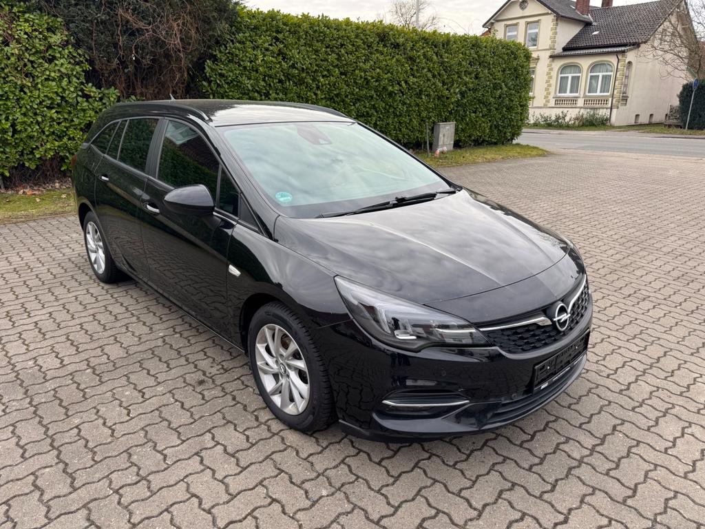 Opel Astra 2022