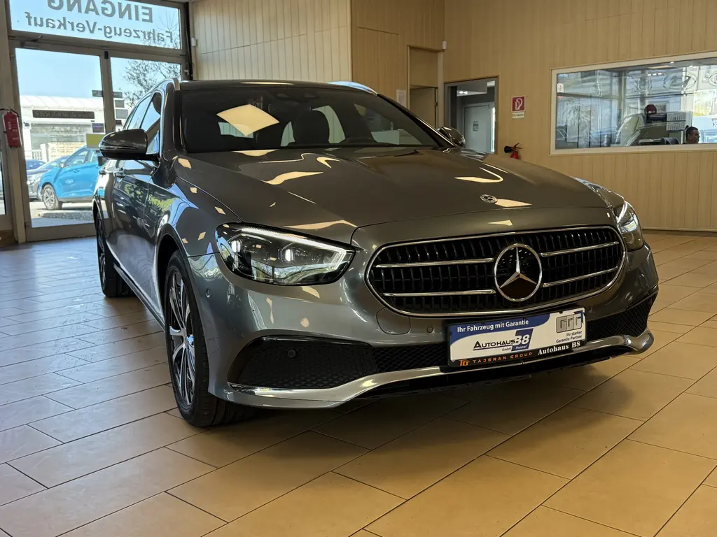 Mercedes-Benz E 300 2021