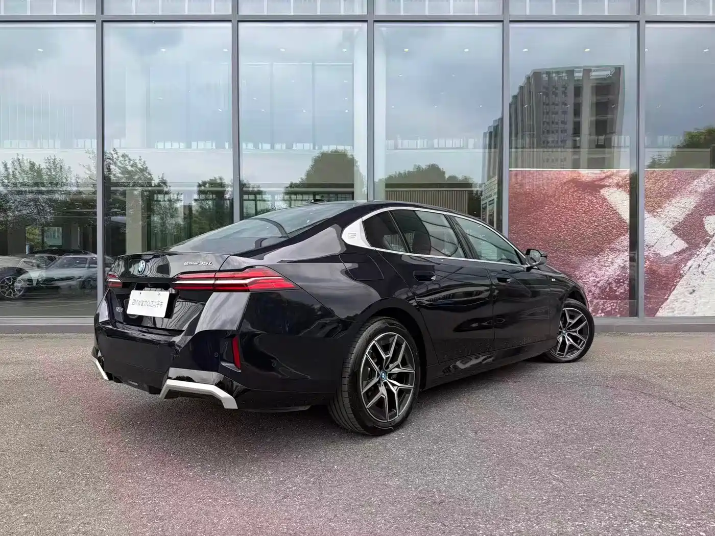 BMW i5 2026