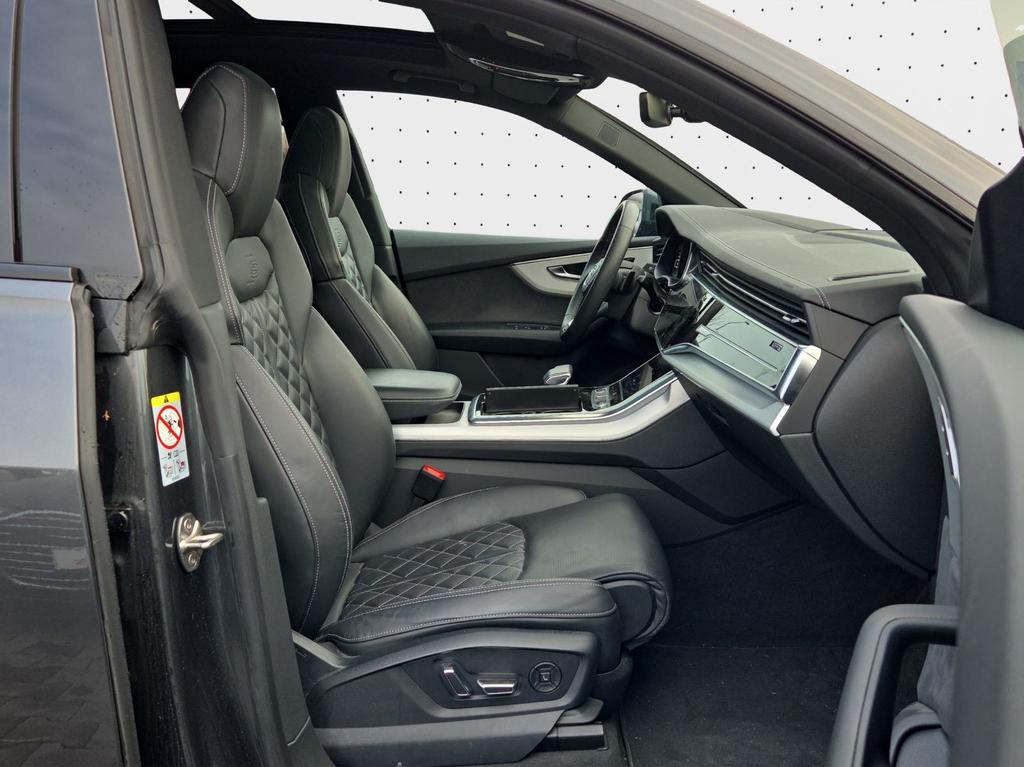 Audi Q8 2023