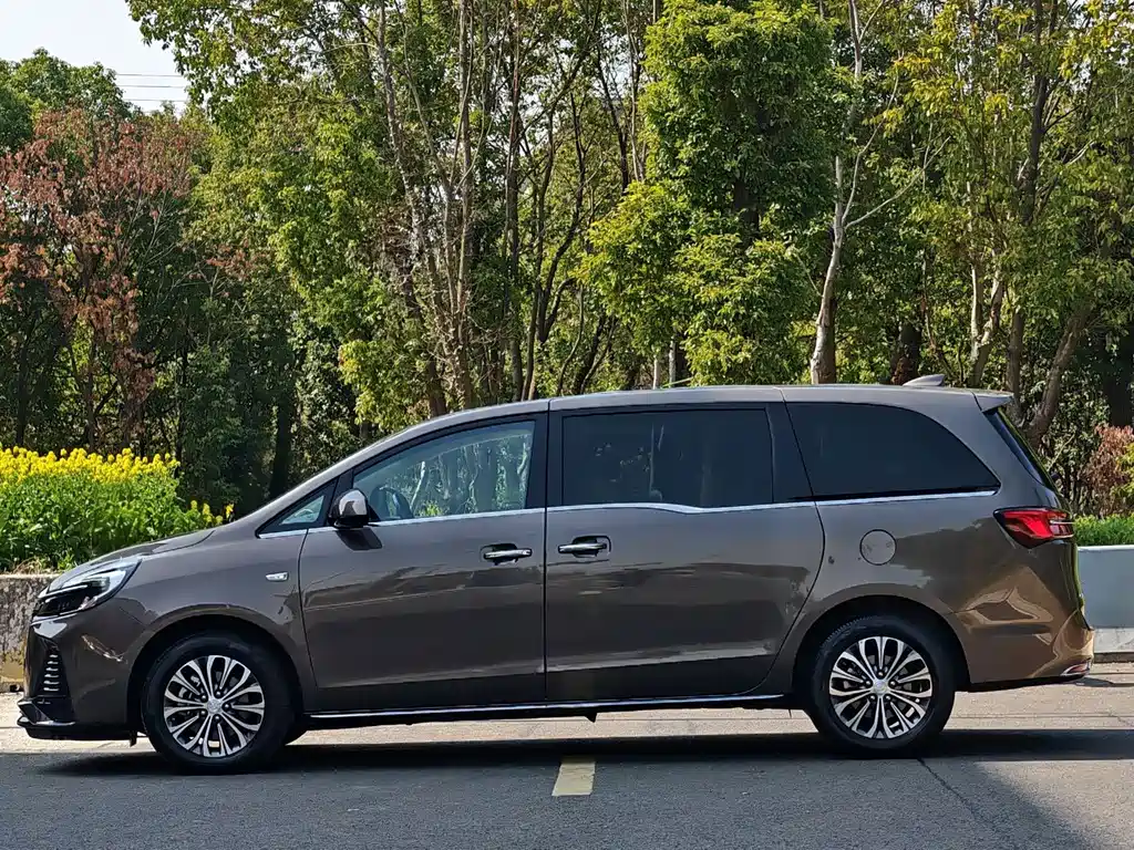 Buick GL8 2023