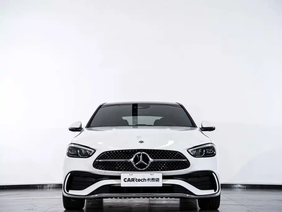 Mercedes-Benz C-Класс 2025
