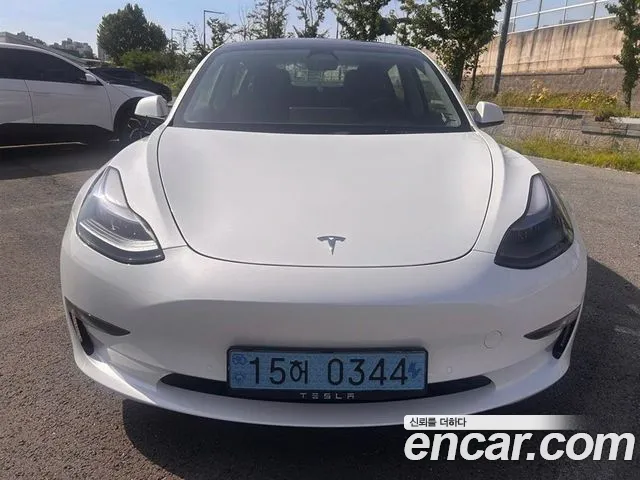 Tesla Model 3 2022