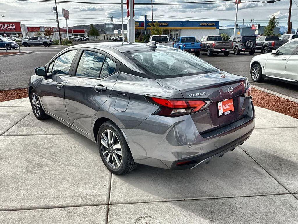 Nissan Versa 2024