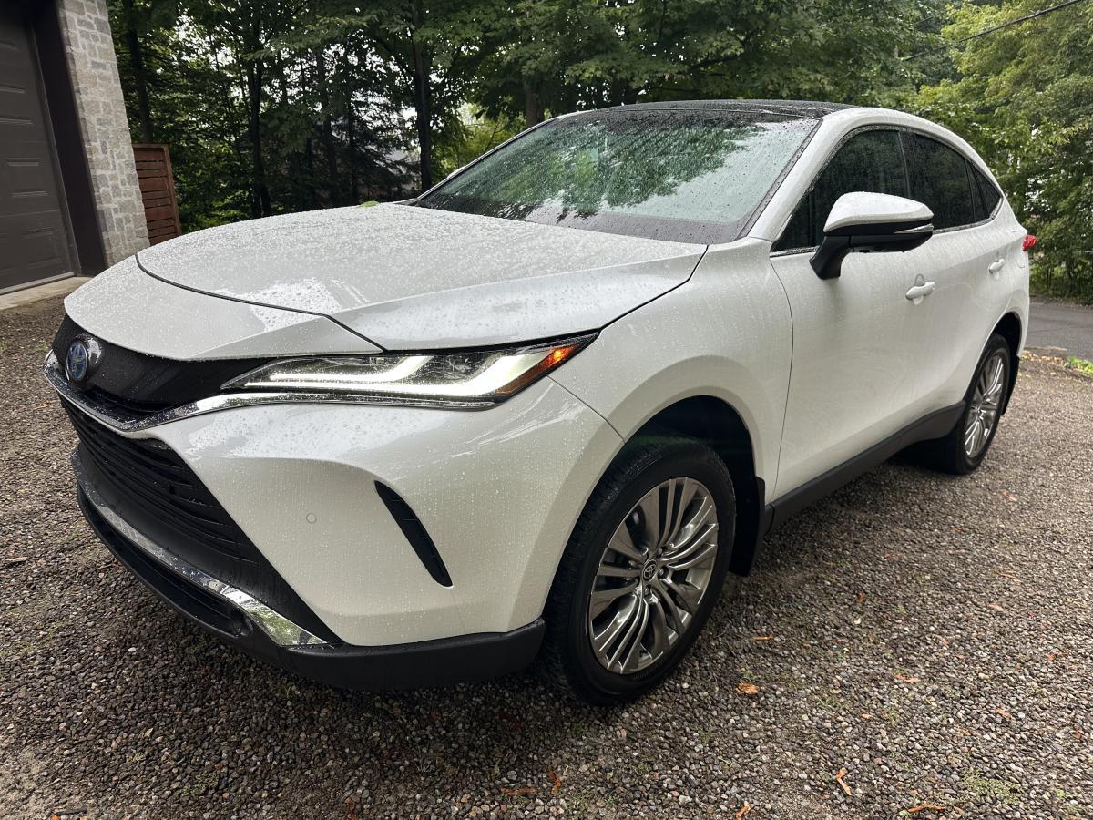 Toyota Venza 2023