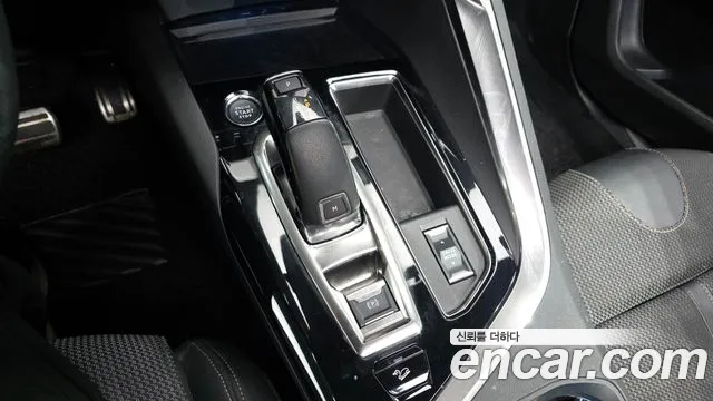 Peugeot 5008 2022