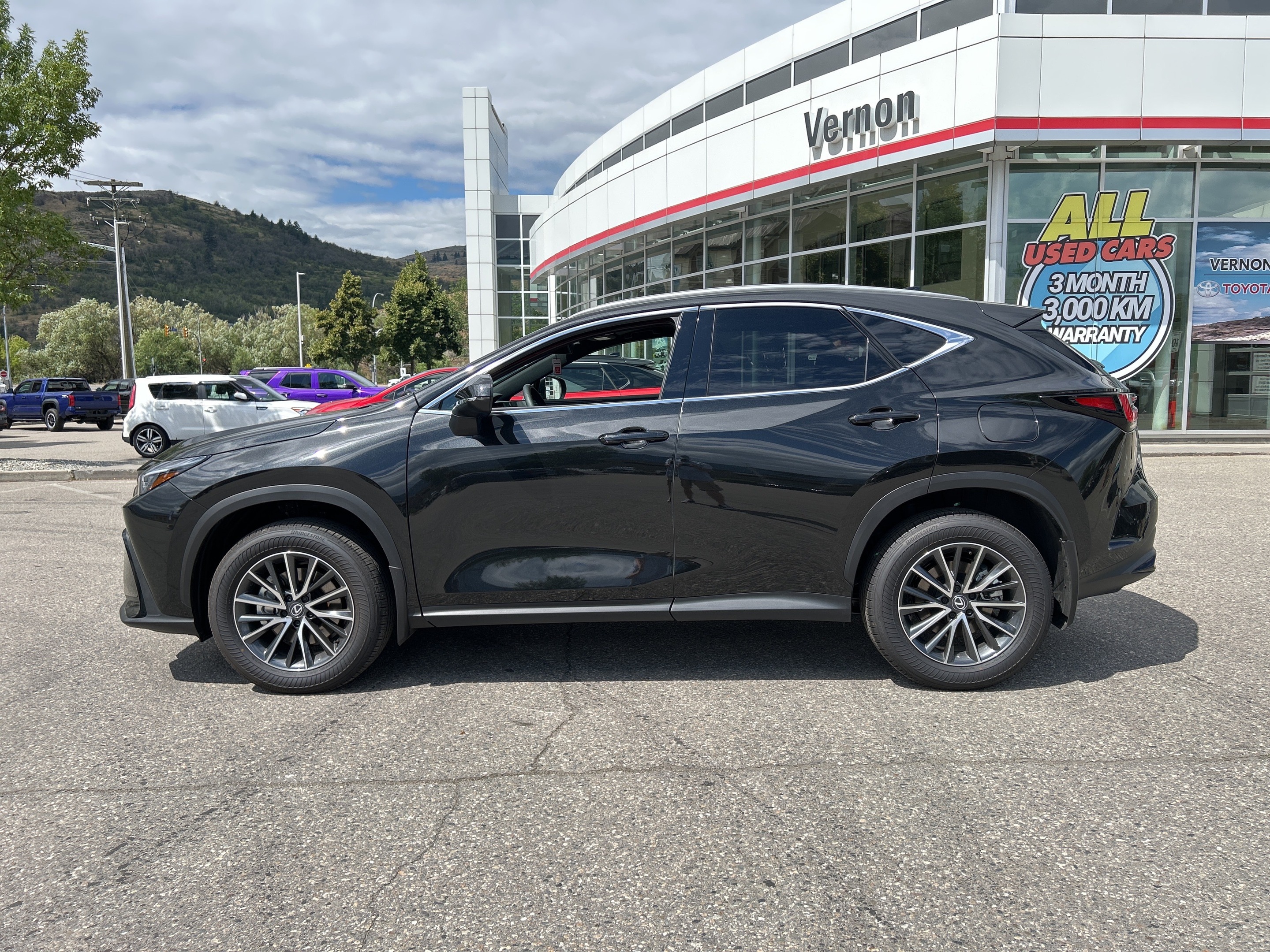 Lexus NX 2025