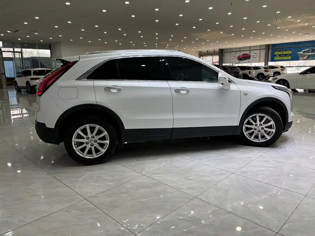 Cadillac XT4 2021