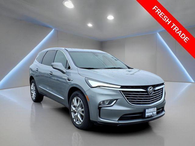 Buick Enclave 2023