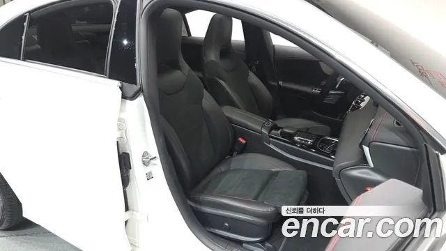Mercedes-Benz CLA 2022