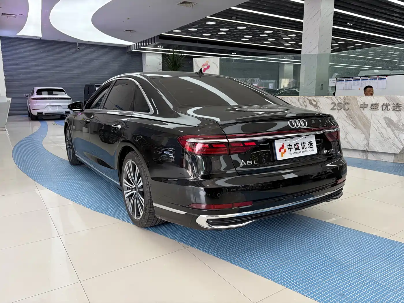 Audi A8 2023