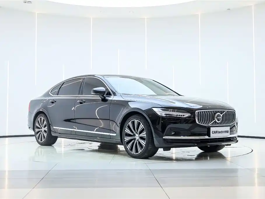 Volvo S90 2024