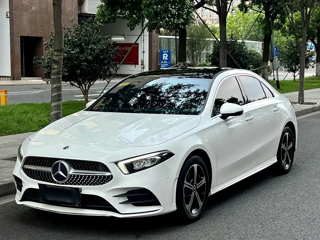 Mercedes-Benz A-Класс 2022