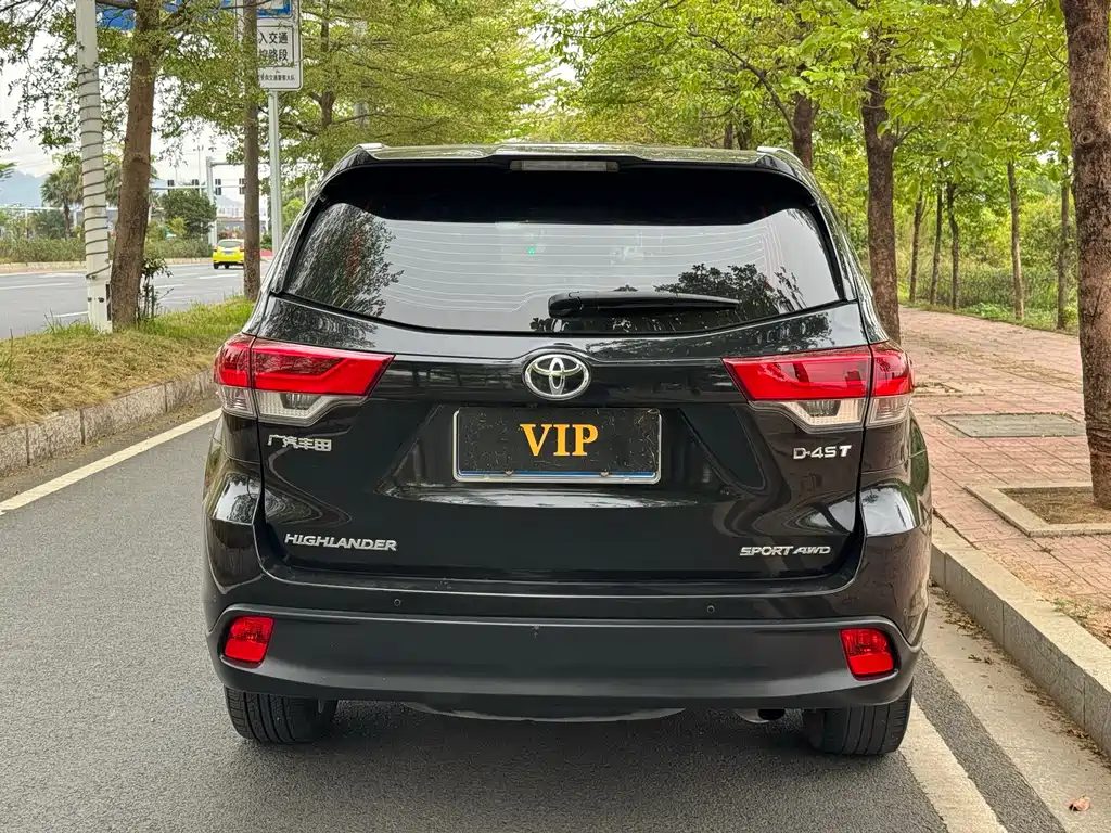 Toyota Highlander 2021