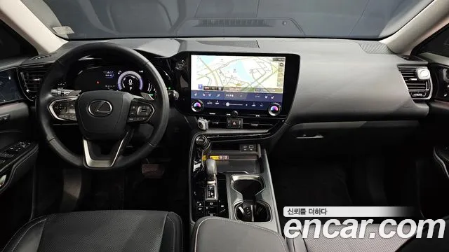 Lexus NX 2024