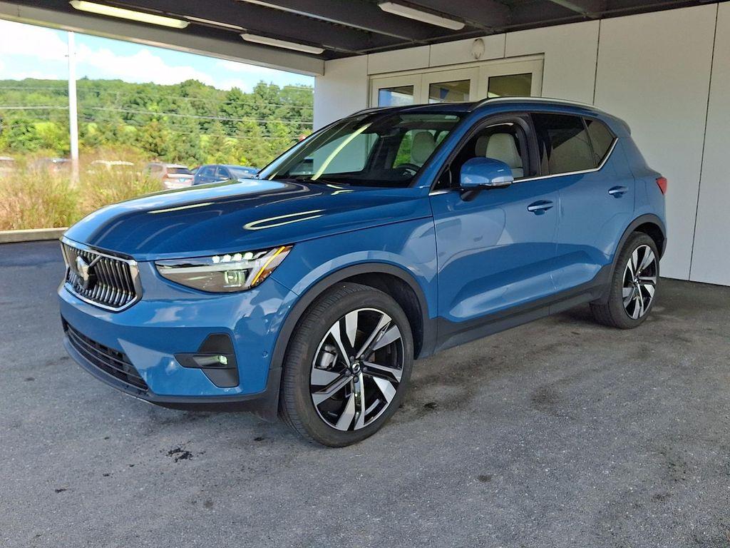 Volvo XC40 2024