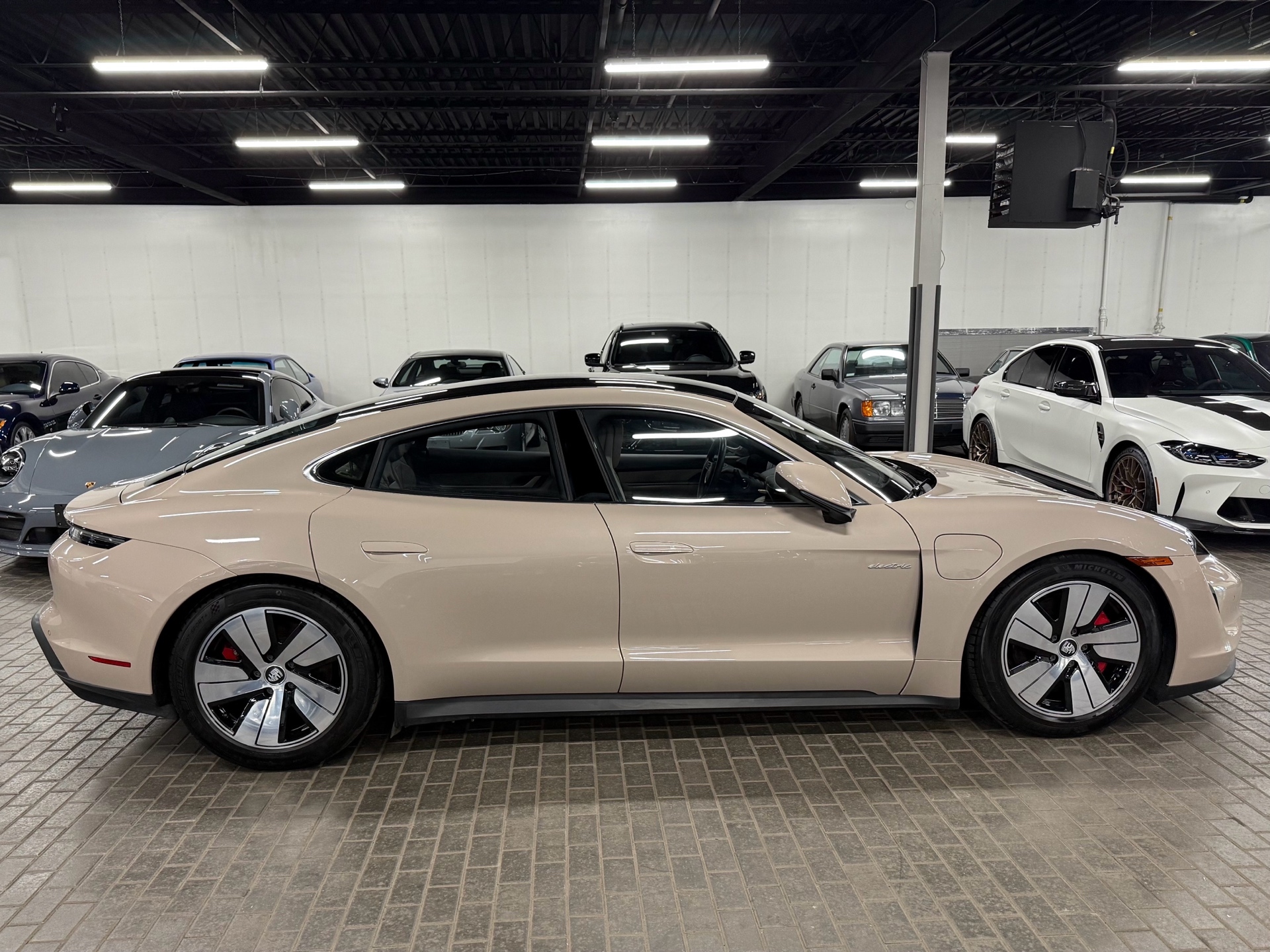 Porsche Taycan 2022