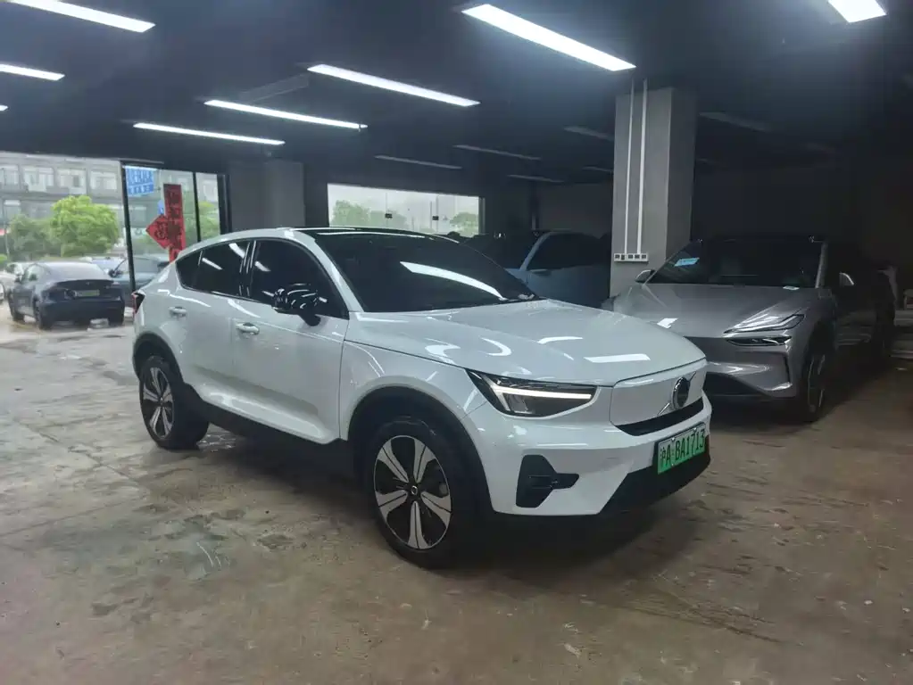 Volvo C40 2022