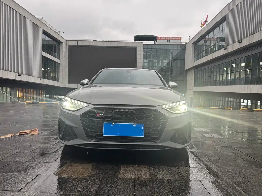 Audi S4 2023