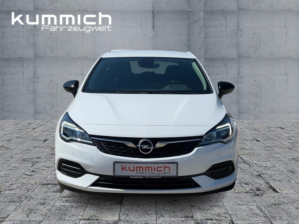Opel Astra 2021