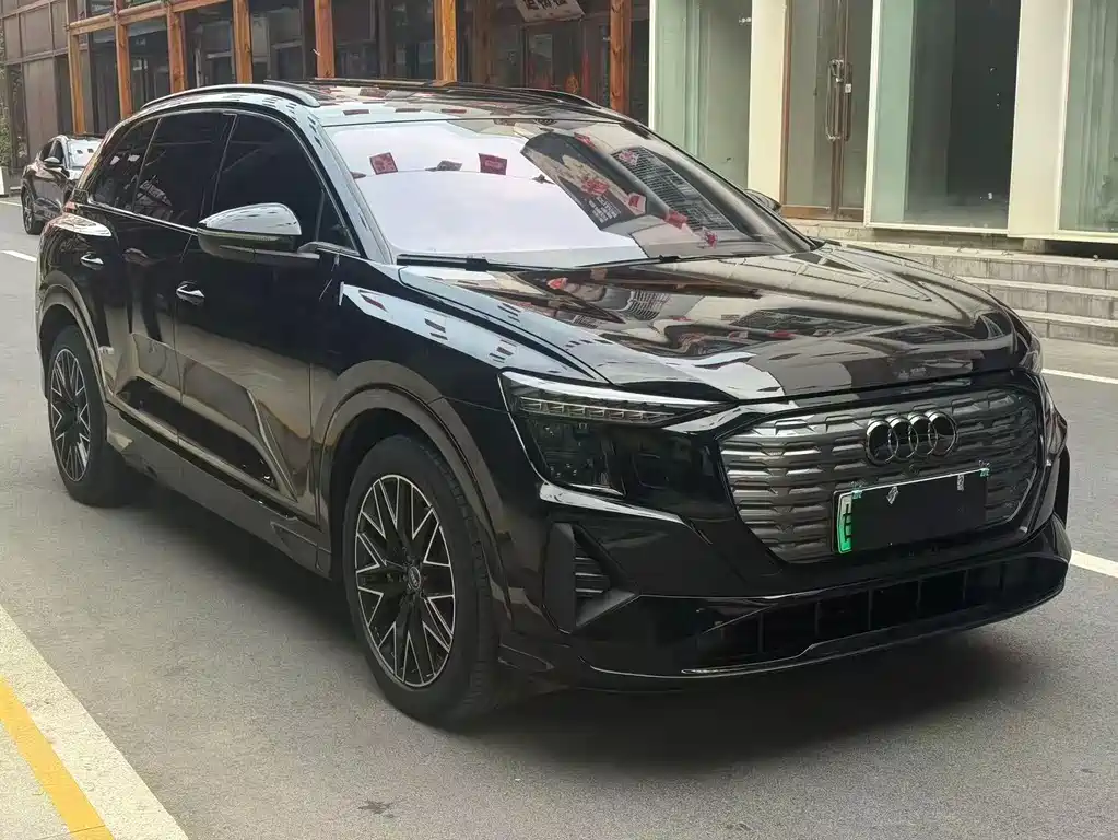Audi Q5 e-tron 2024