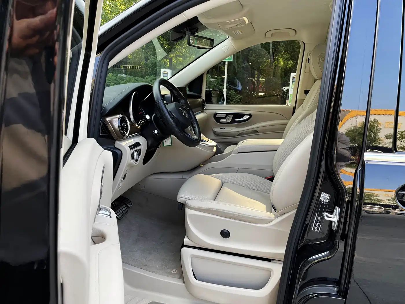 Mercedes-Benz V-Класс 2023