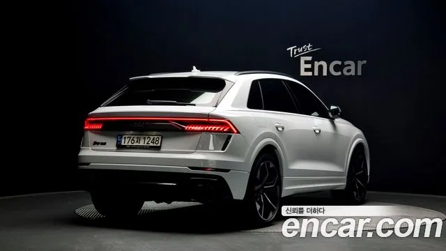 Audi RSQ8 2022
