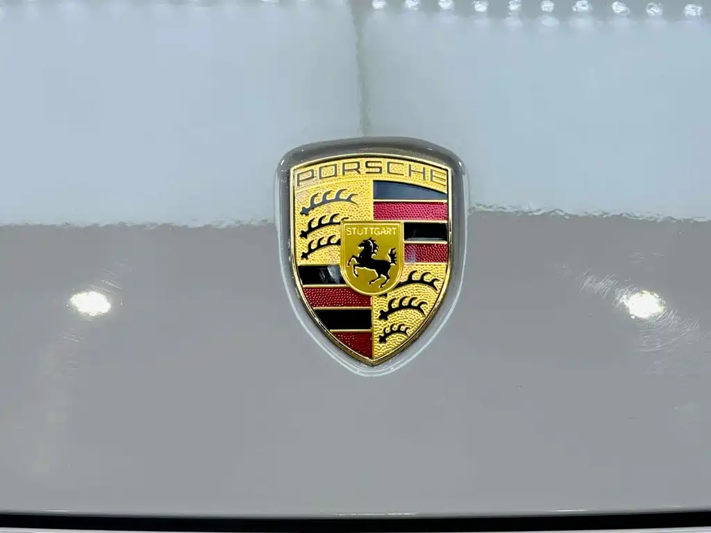 Porsche Panamera 2023