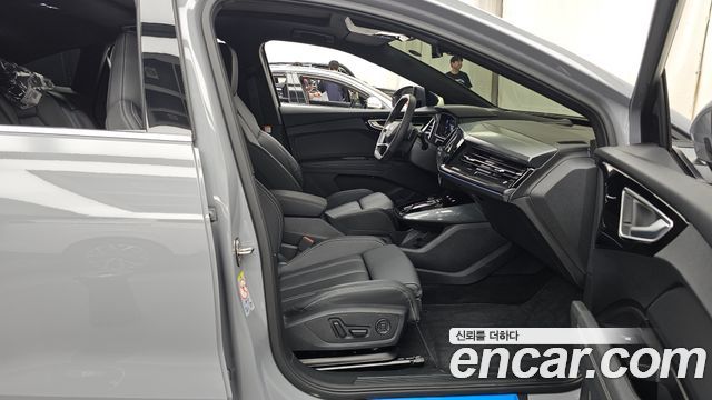 Audi Q4 e-tron 2025